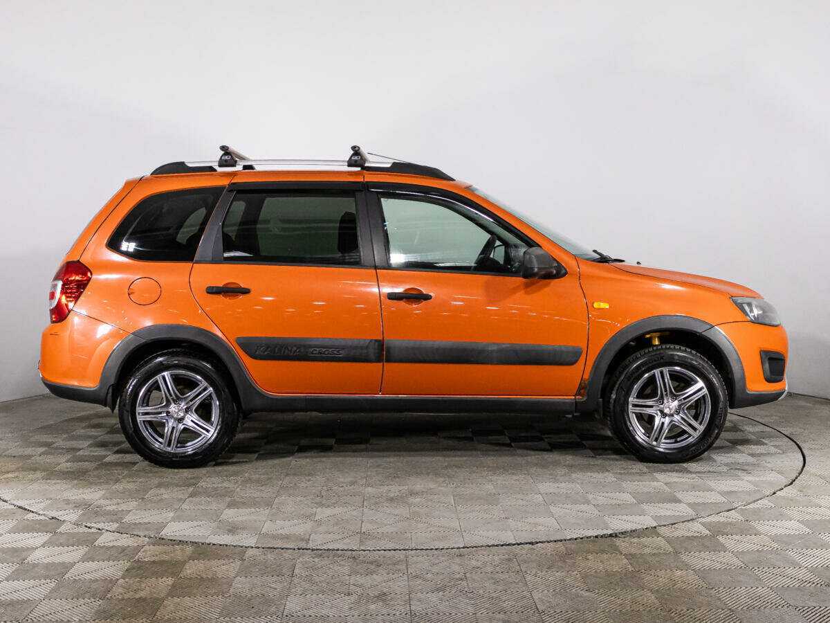 Б/У Лада (ВАЗ) Калина 2015 года. Фото: #3