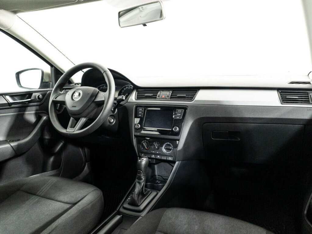 Б/У Шкода Рапид 2019 года. Фото: #8