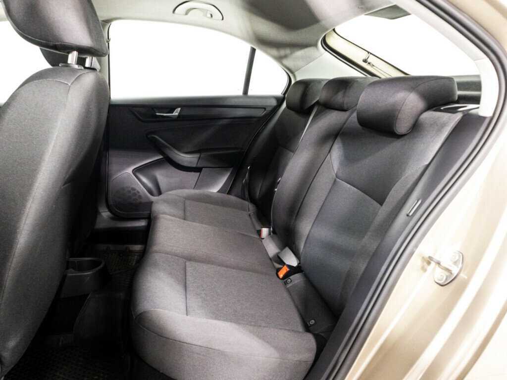 Б/У Шкода Рапид 2019 года. Фото: #9