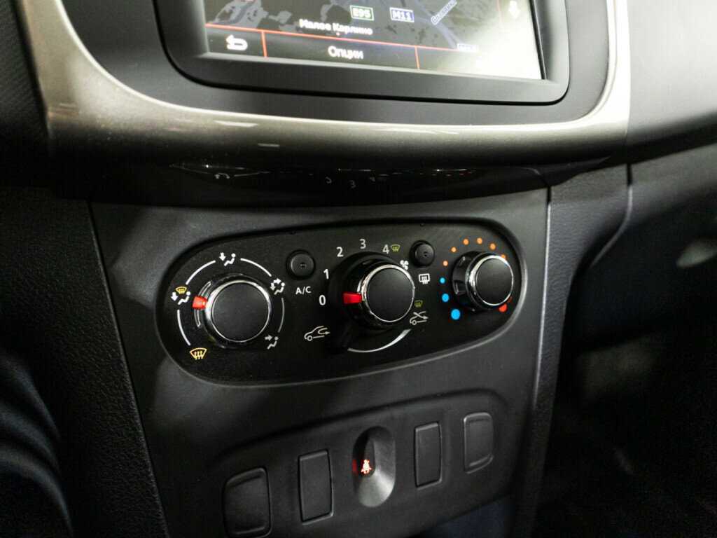 Б/У Рено Сандеро 2022 года. Фото: #15