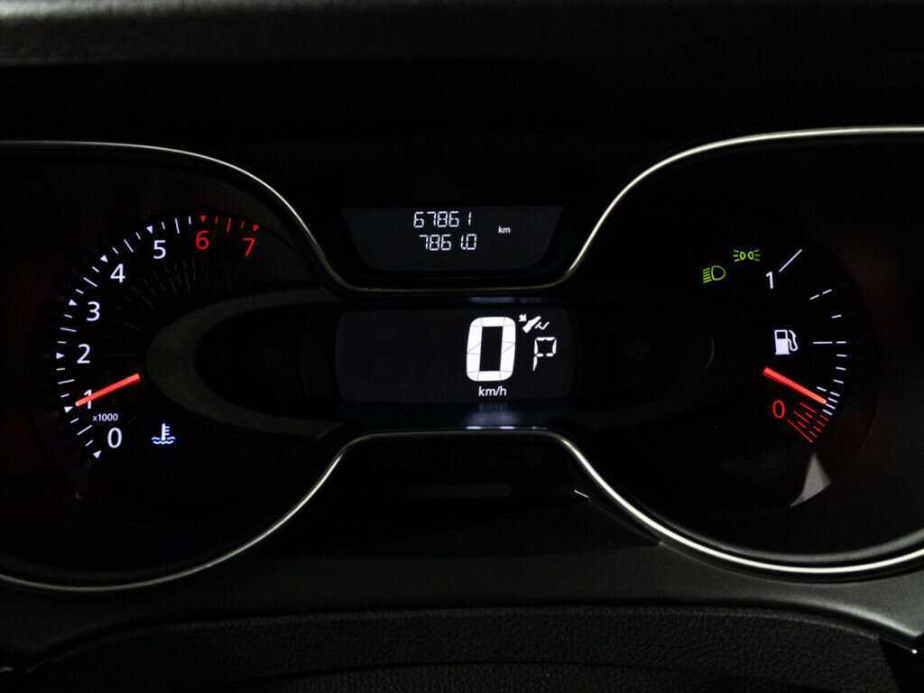 Б/У Рено Каптюр 2021 года. Фото: #11