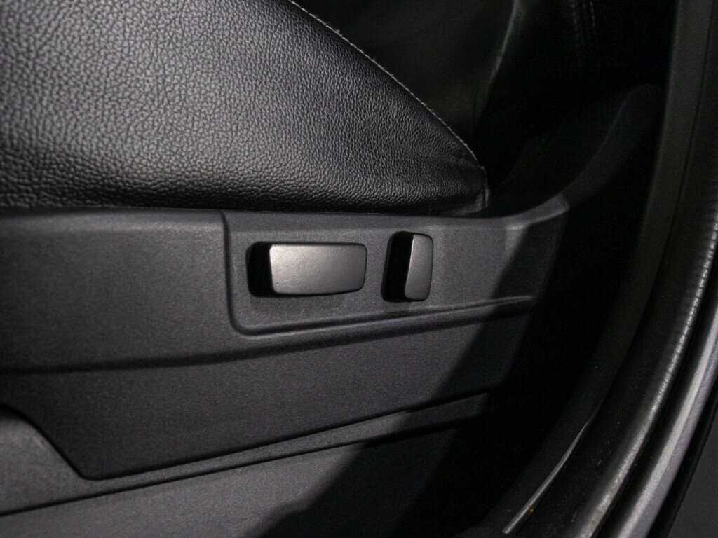 Б/У Митсубиши Оутлэндер 2016 года. Фото: #15