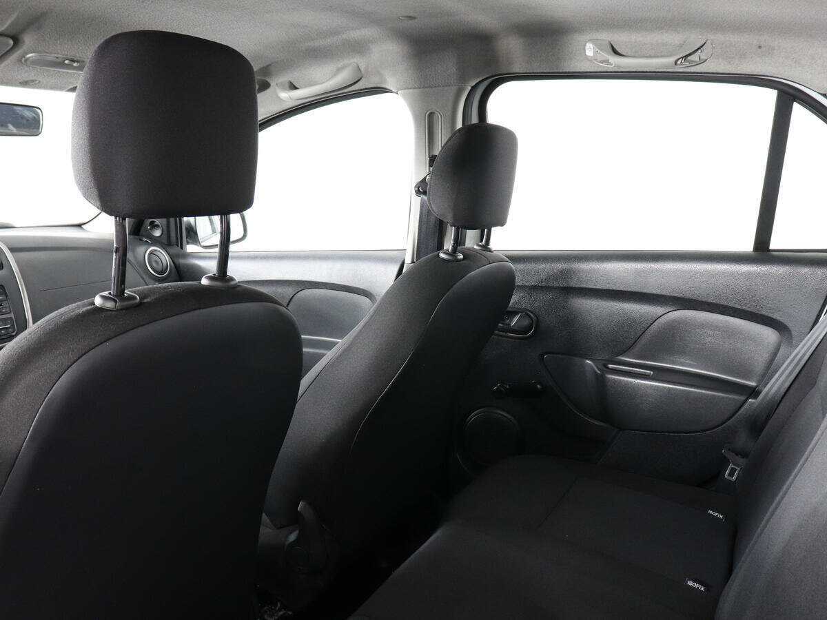 Б/У Рено Логан 2014 года. Фото: #7