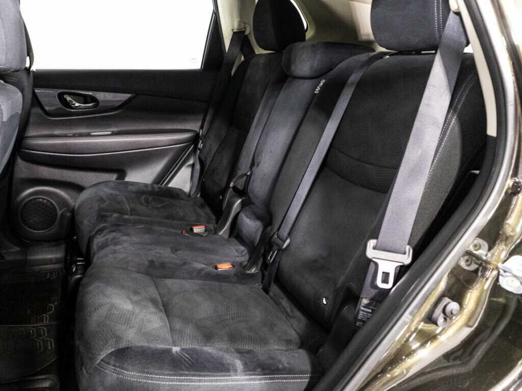 Б/У Ниссан Икс-Трейл 2015 года. Фото: #9