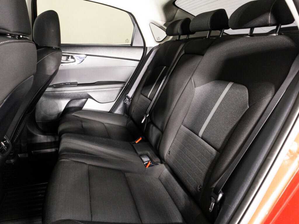 Б/У Киа Церато 2019 года. Фото: #9