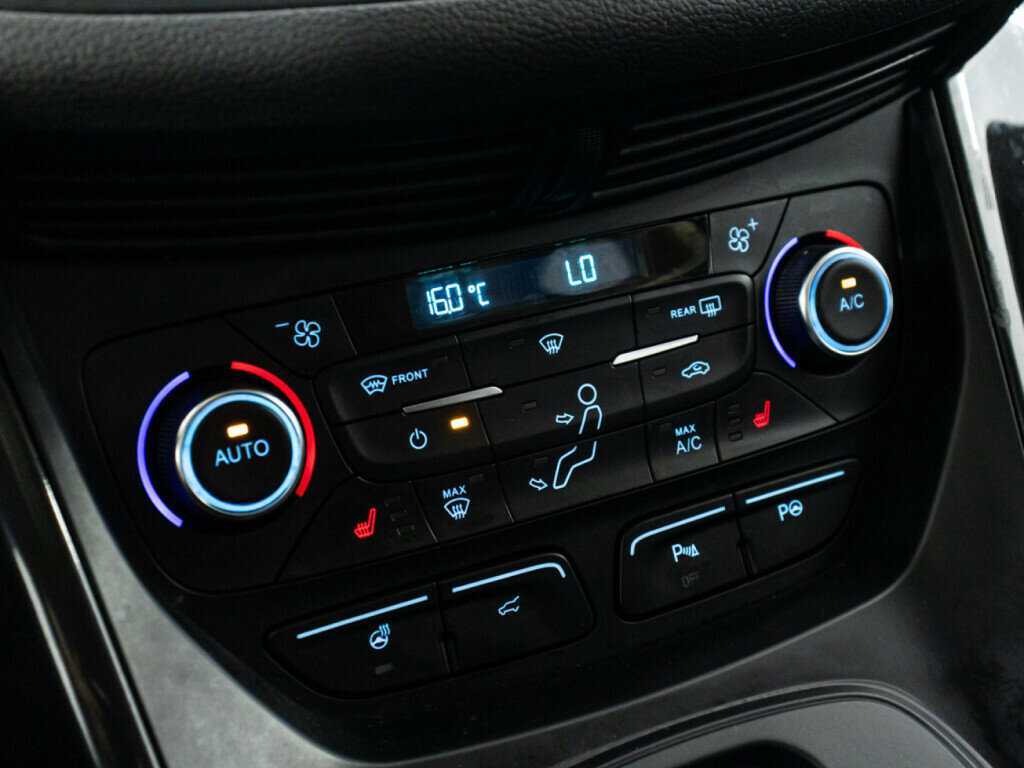 Б/У Форд Куга 2018 года. Фото: #17