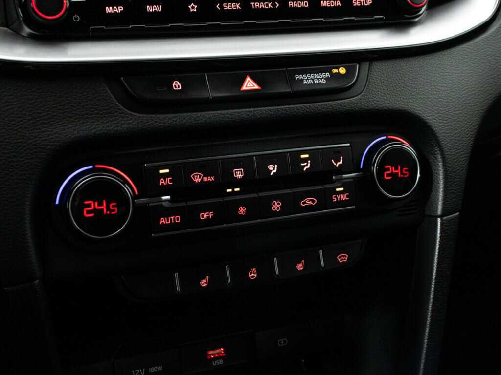 Kia Ceed 2021 года с пробегом. Фото: #15