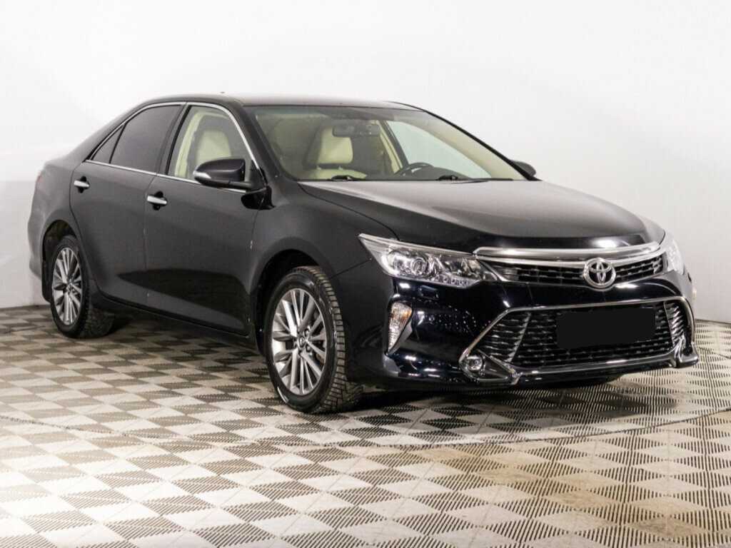 Toyota Camry 2017 года с пробегом. Фото: #2