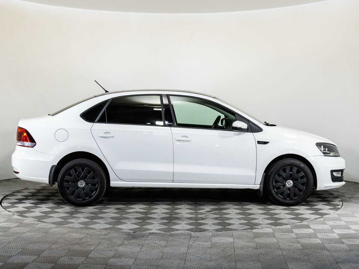 Б/У Фольксваген Поло 2016 года. Фото: #3