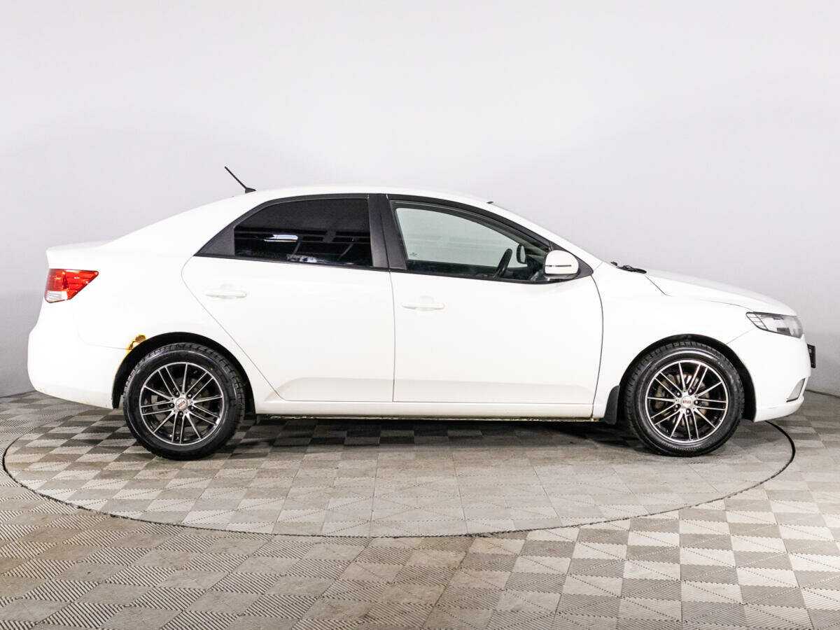 Б/У Киа Церато 2012 года. Фото: #3