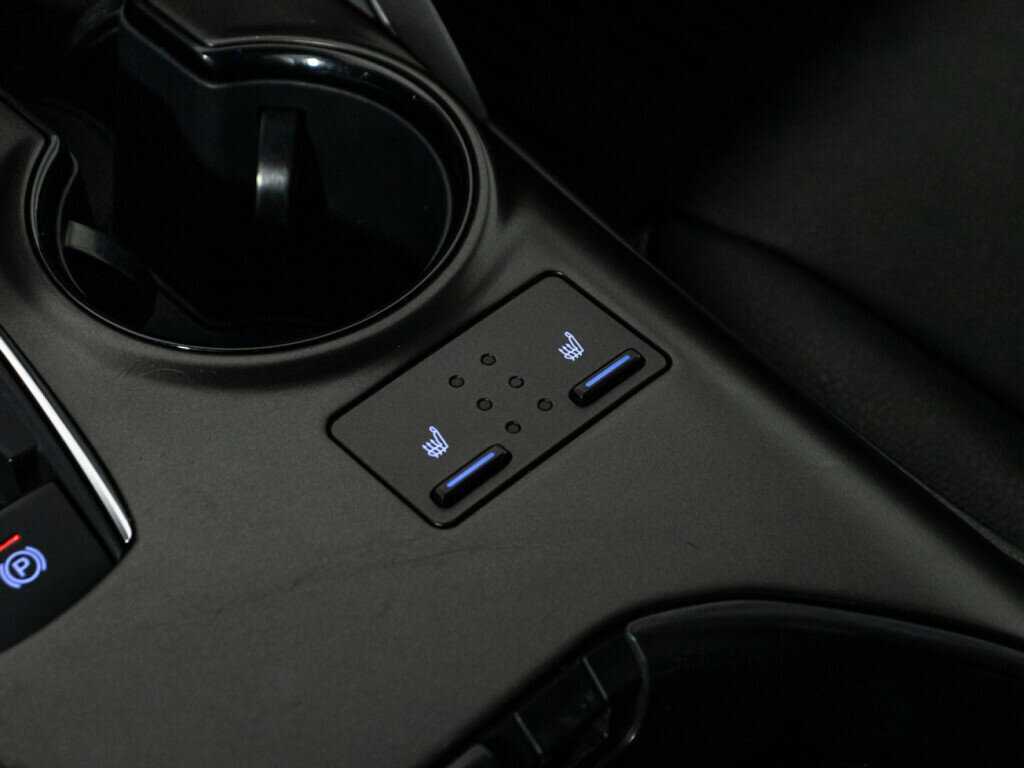 Toyota Camry 2021 года с пробегом. Фото: #15