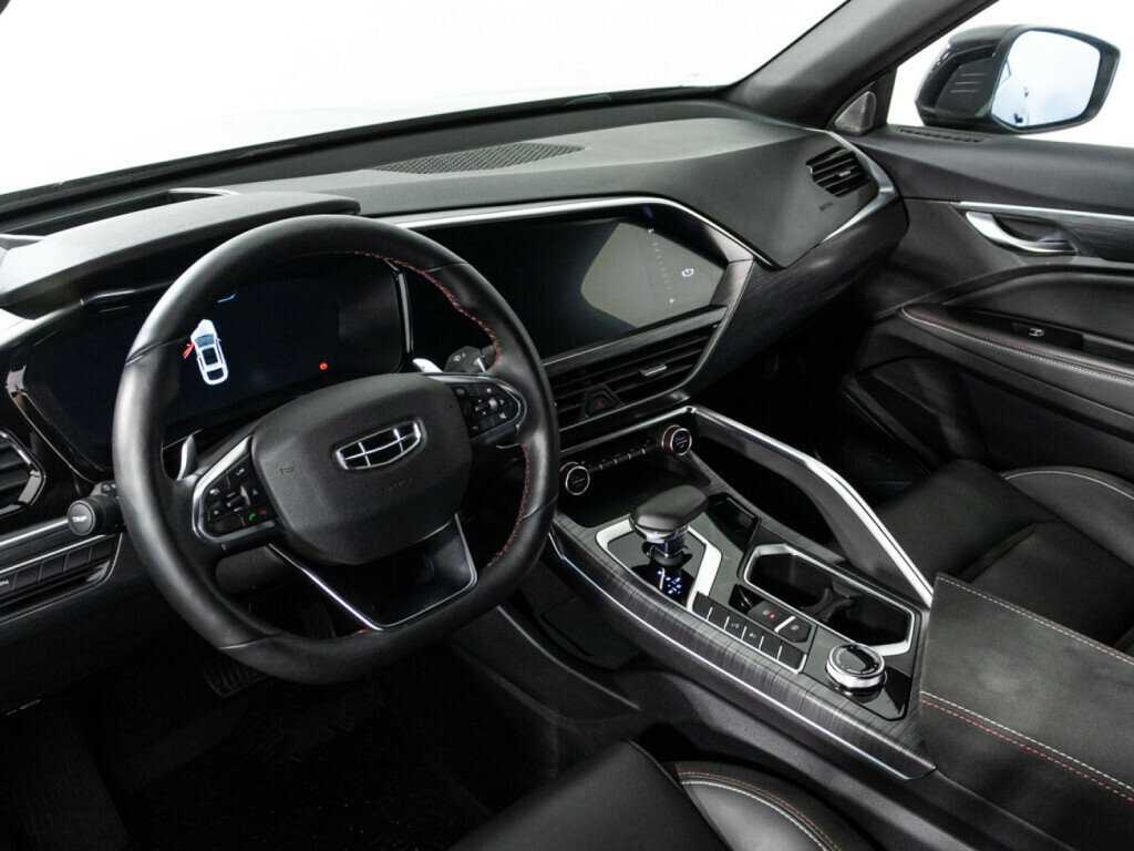 Geely Tugella 2022 года с пробегом. Фото: #10