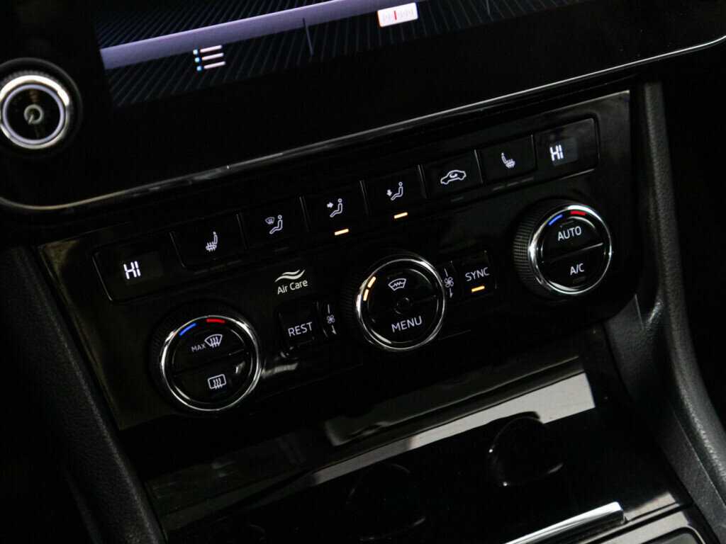 Skoda Superb 2018 года с пробегом. Фото: #16