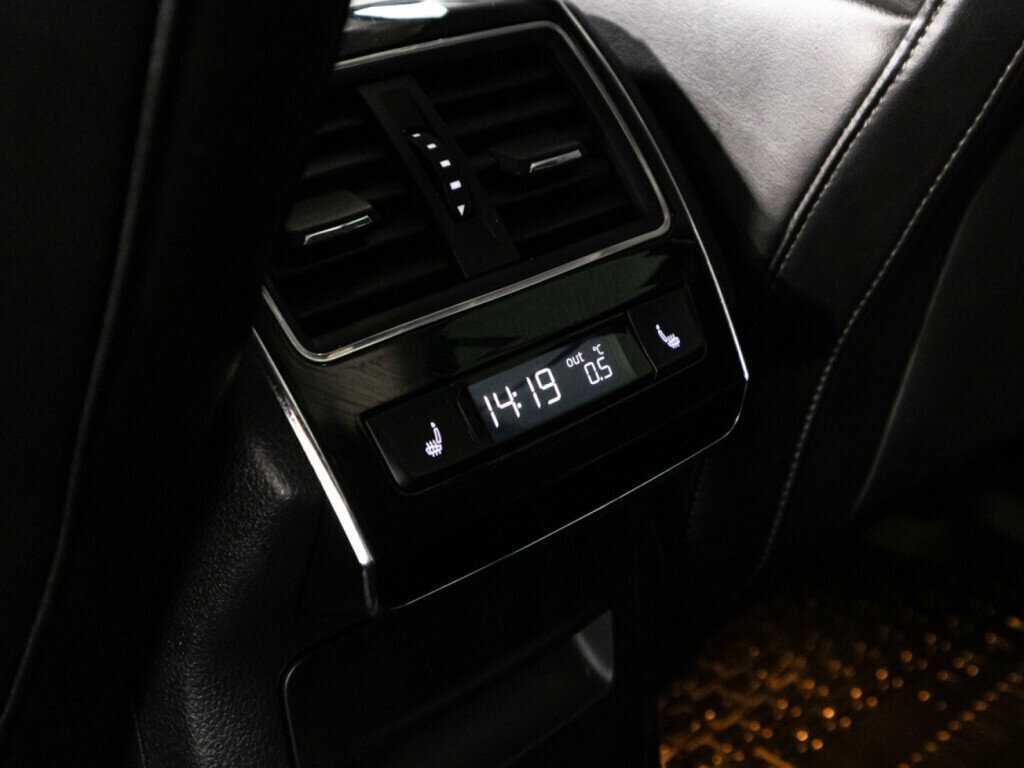 Skoda Superb 2018 года с пробегом. Фото: #17