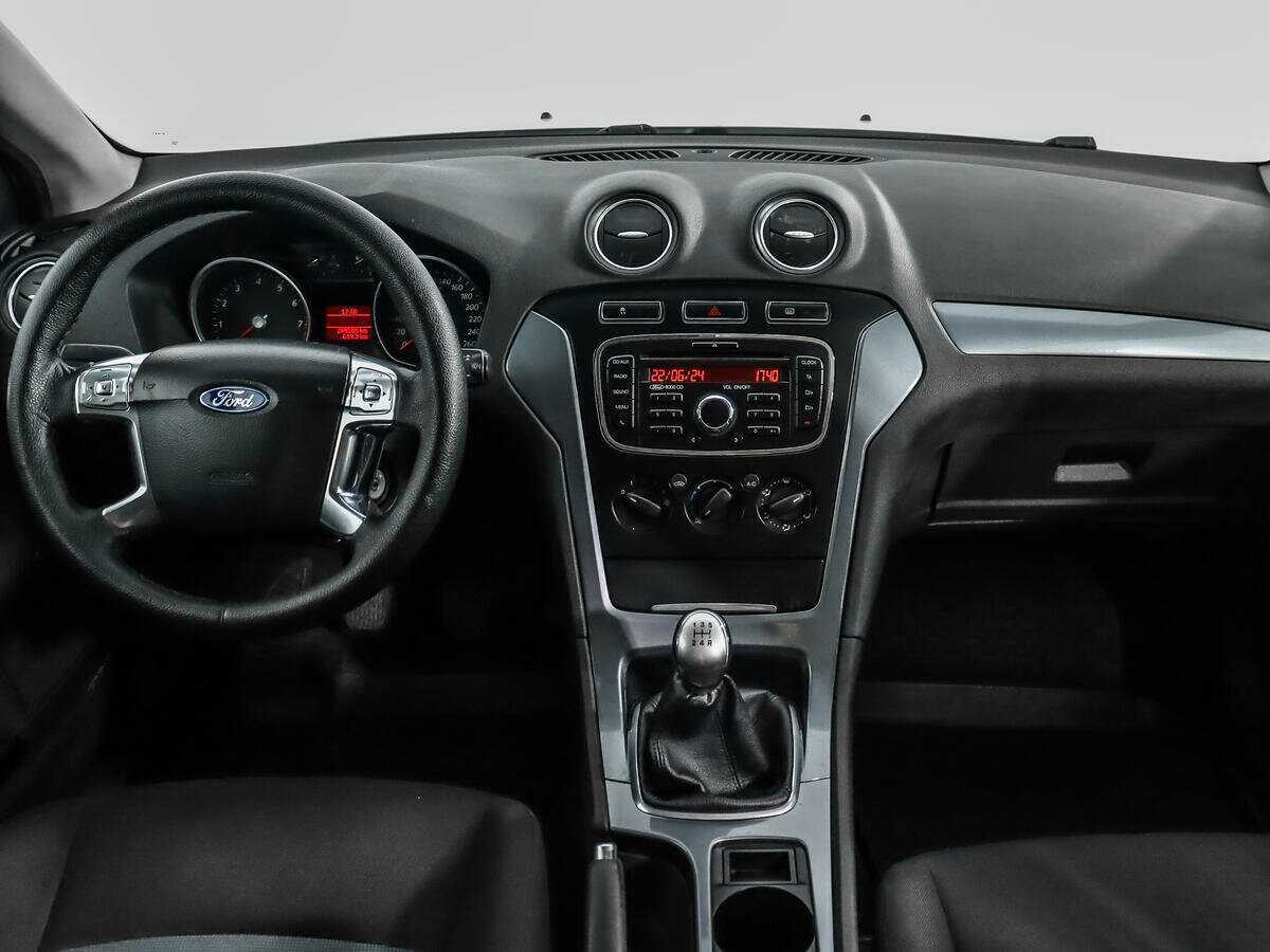 Б/У Форд Мондео 2014 года. Фото: #11