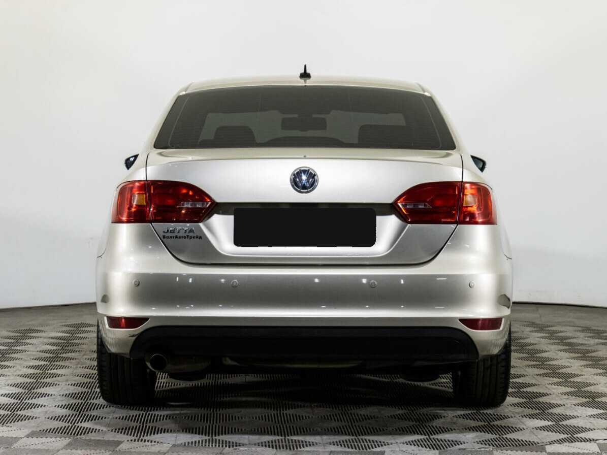 Б/У Фольксваген Джетта 2012 года. Фото: #4