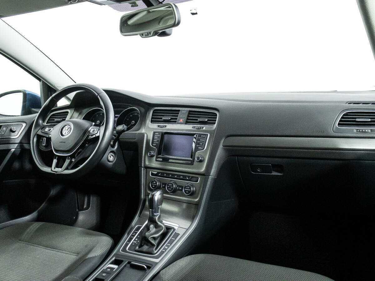 Б/У Фольксваген Гольф 2012 года. Фото: #8