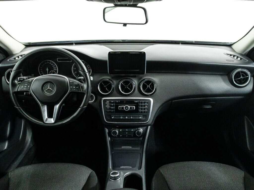 Mercedes-Benz A-Класс 2015 года с пробегом. Фото: #12