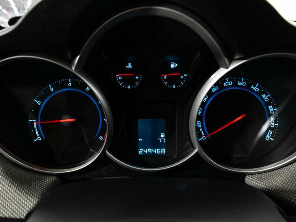 Б/У Шевроле Круз 2012 года. Фото: #11