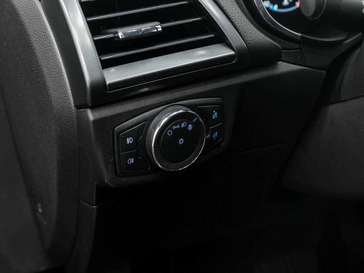 Б/У Форд Мондео 2017 года. Фото: #16