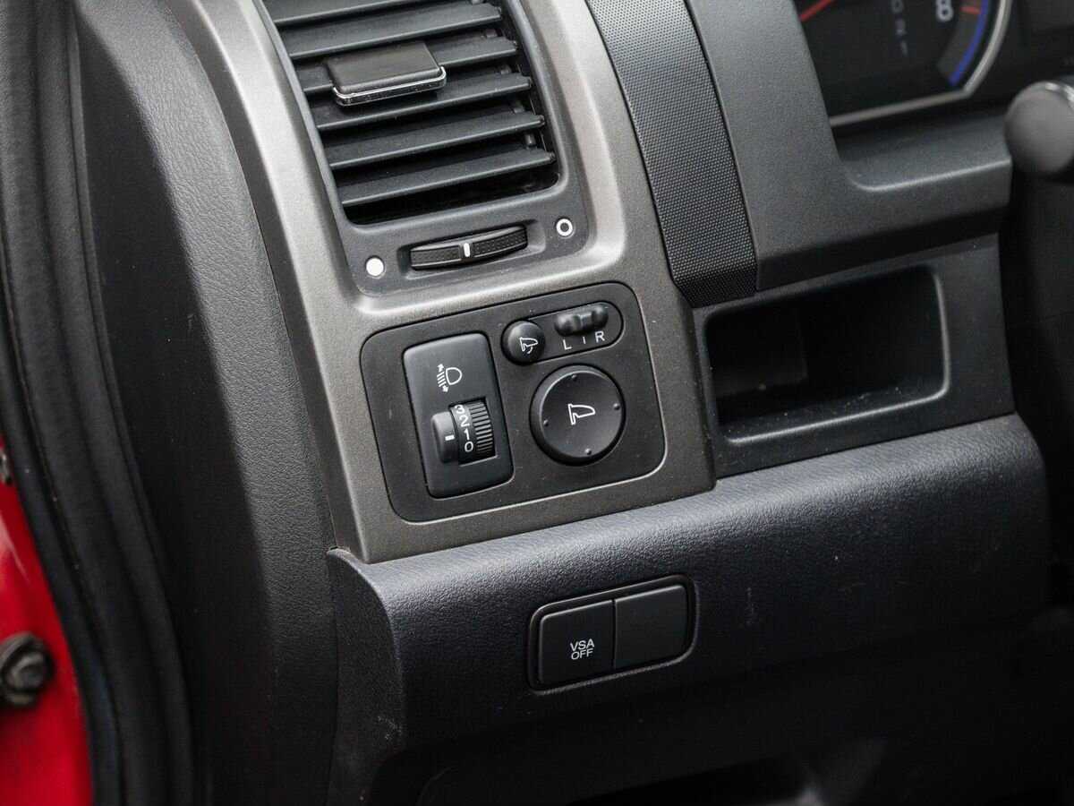 Б/У Хонда ЦР-В 2012 года. Фото: #16