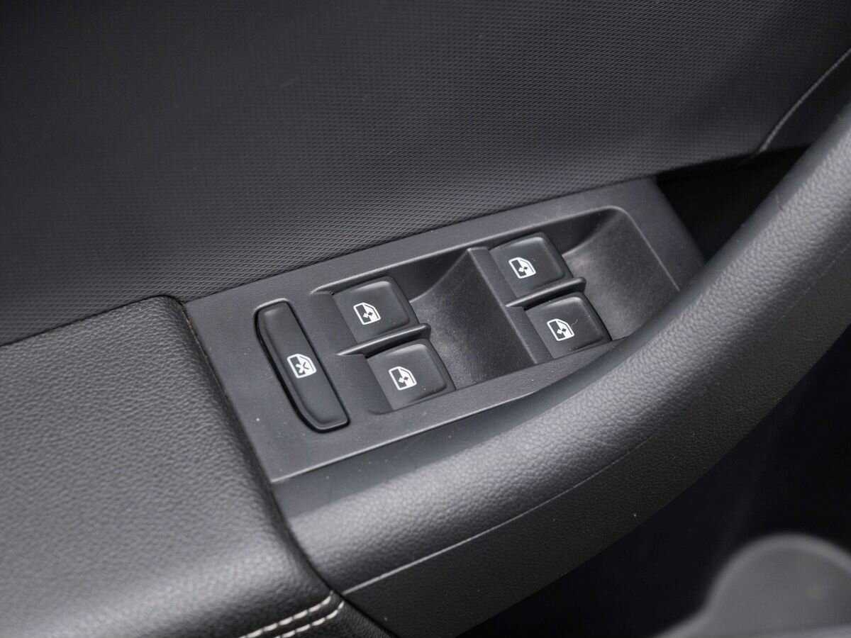 Б/У Шкода Рапид 2018 года. Фото: #19