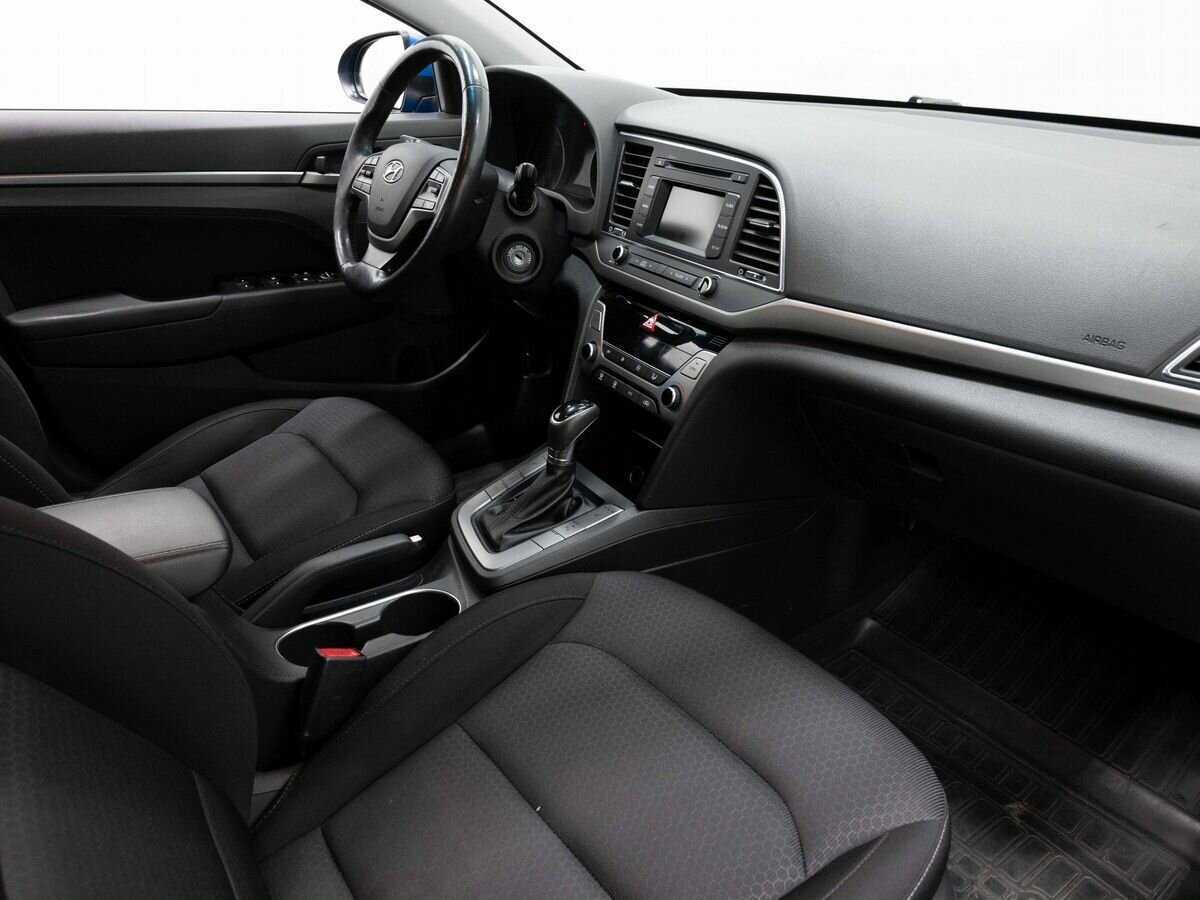 Б/У Хендай Елантра 2017 года. Фото: #9