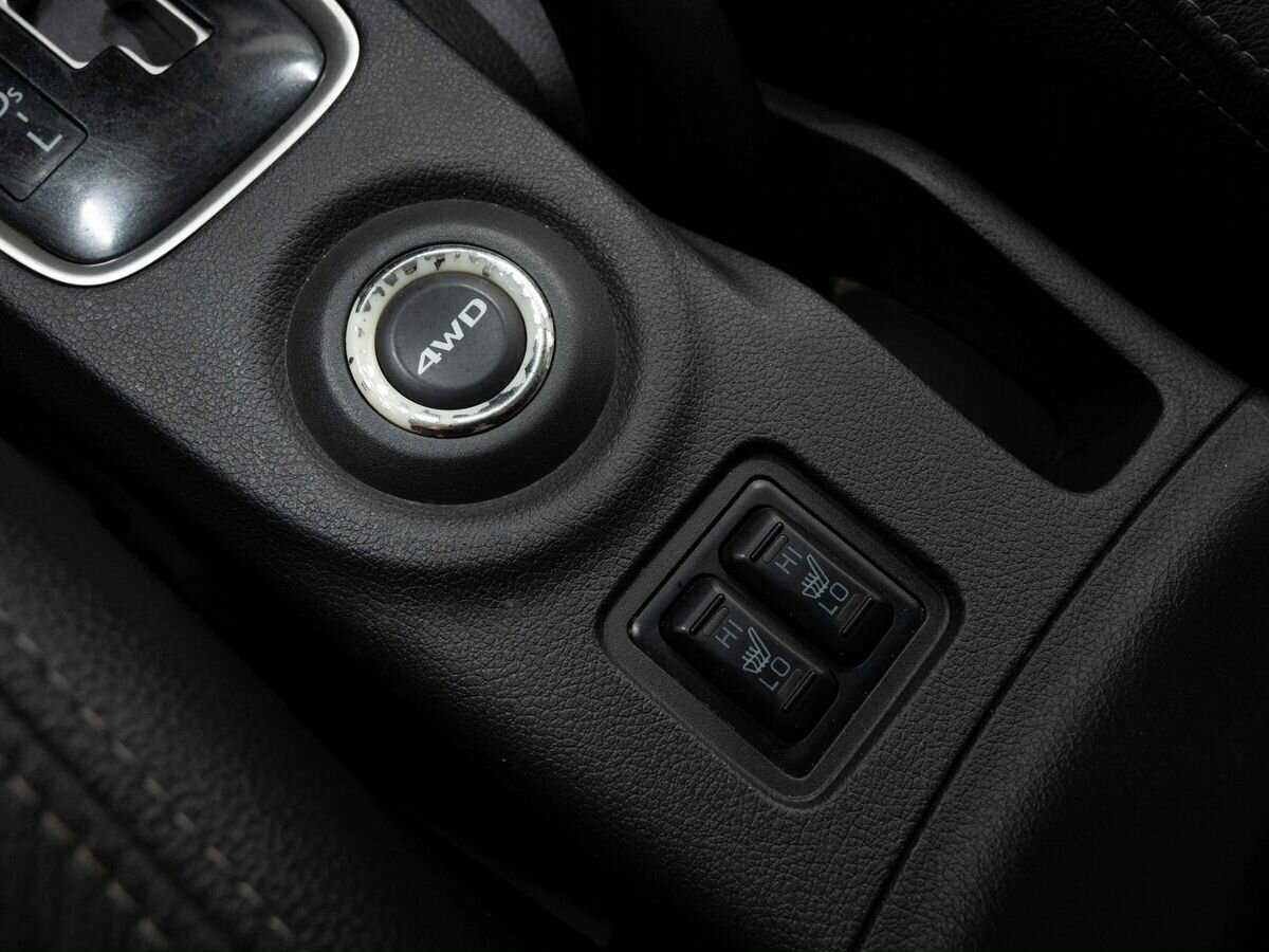 Б/У Митсубиши Оутлэндер 2015 года. Фото: #22