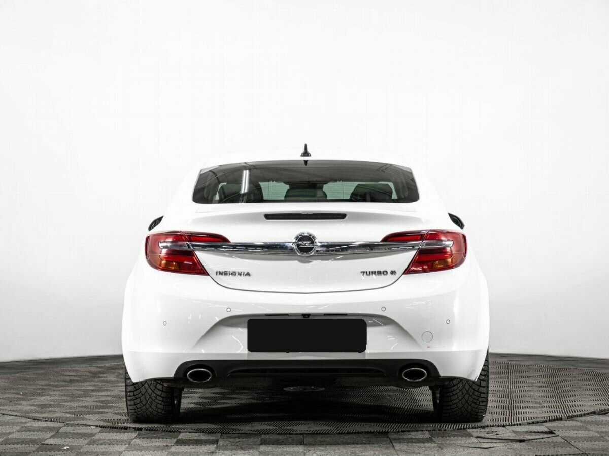 Б/У Опель Инсигния 2015 года. Фото: #4