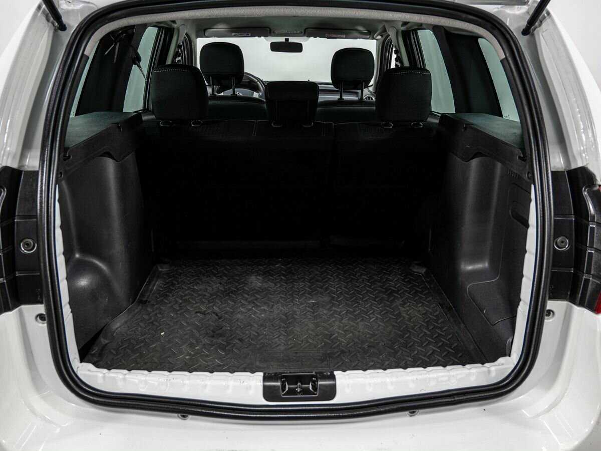 Б/У Ниссан Террано 2015 года. Фото: #20