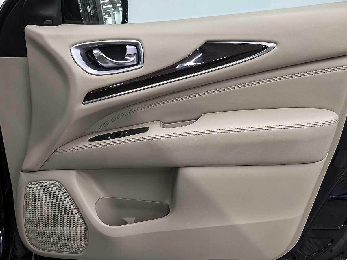 Infiniti QX60 2014 года с пробегом. Фото: #24