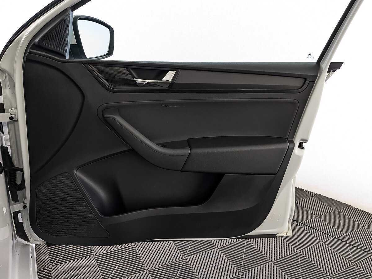 Б/У Шкода Рапид 2019 года. Фото: #21