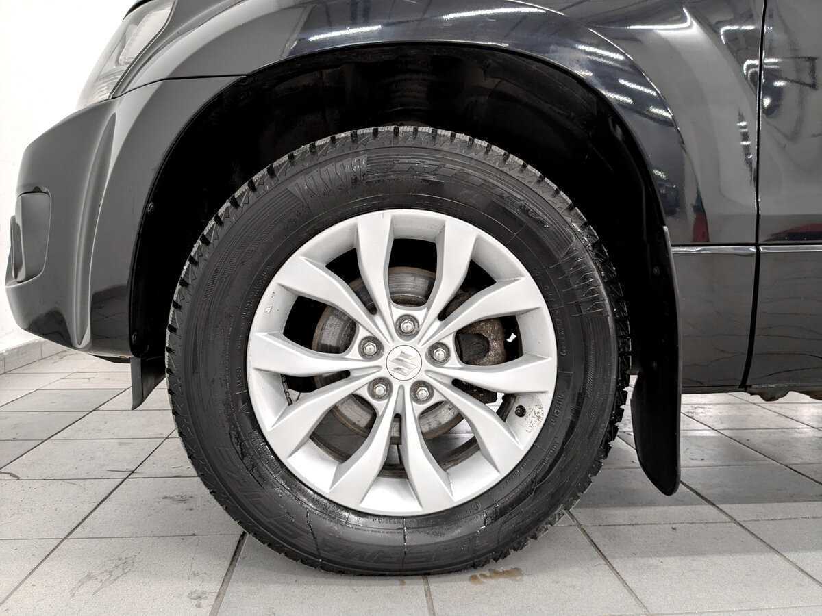 Б/У Сузуки Гранд Витара 2012 года. Фото: #17