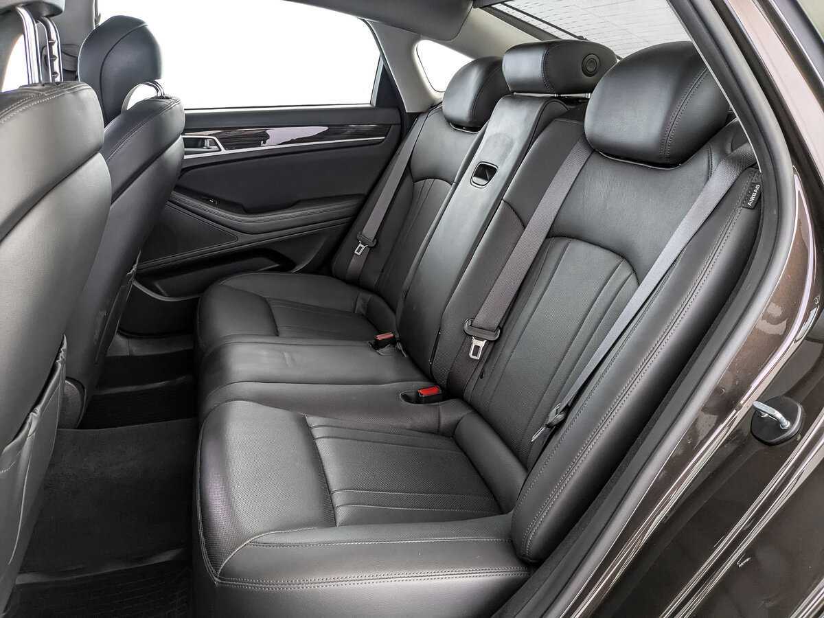 Hyundai Genesis 2015 года с пробегом. Фото: #11