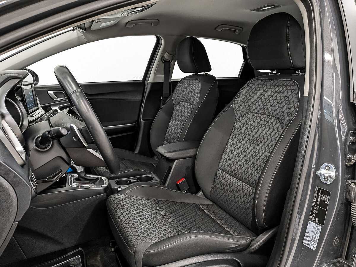 Б/У Киа Сид 2019 года. Фото: #19