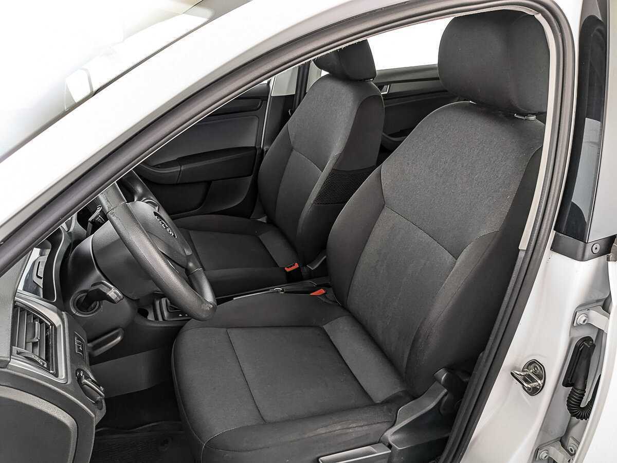 Б/У Шкода Рапид 2019 года. Фото: #17