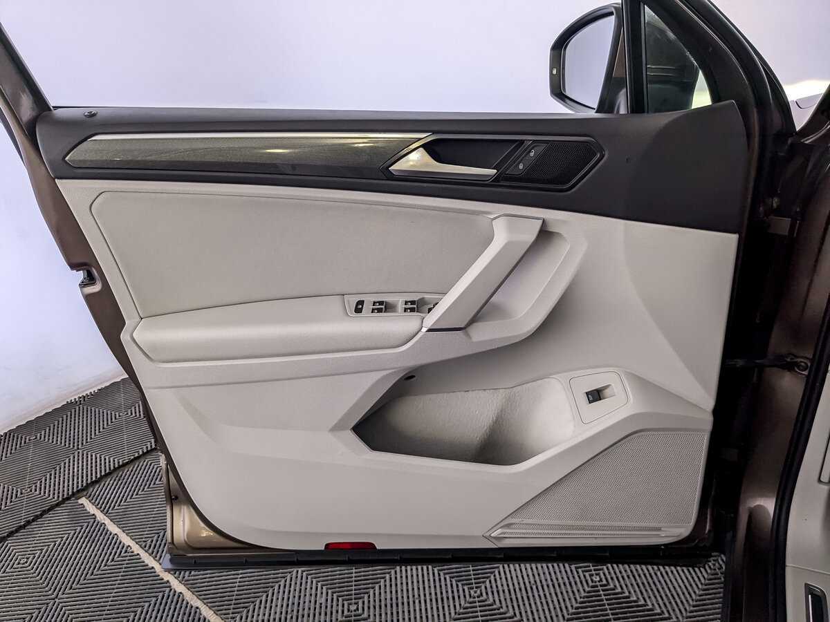 Volkswagen Tiguan 2017 года с пробегом. Фото: #18