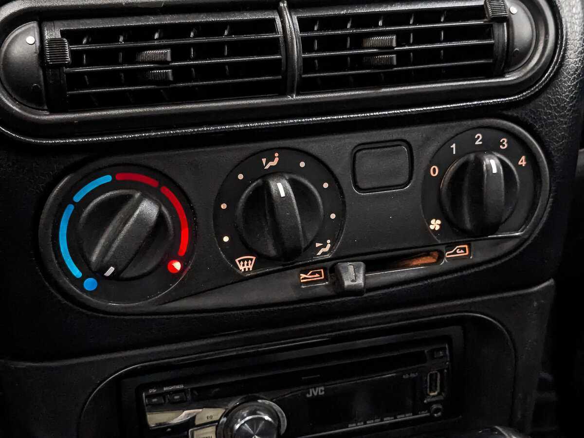 Chevrolet Niva 2015 года с пробегом. Фото: #19