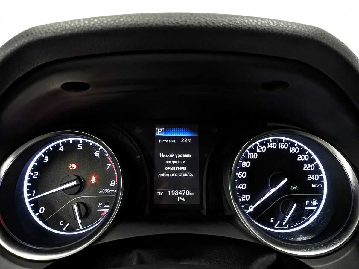 Toyota Camry 2018 года с пробегом. Фото: #15