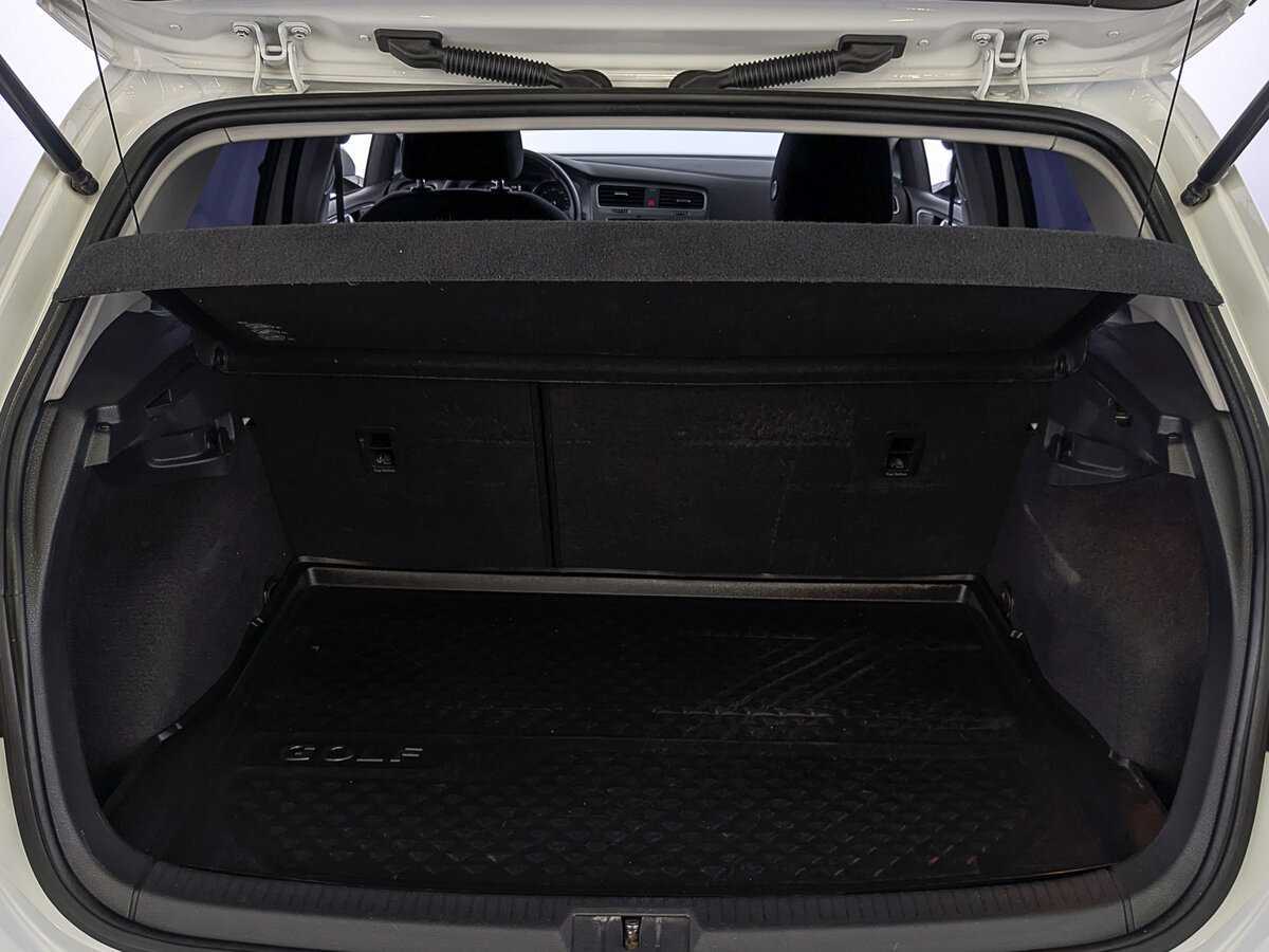 Б/У Фольксваген Гольф 2014 года. Фото: #9