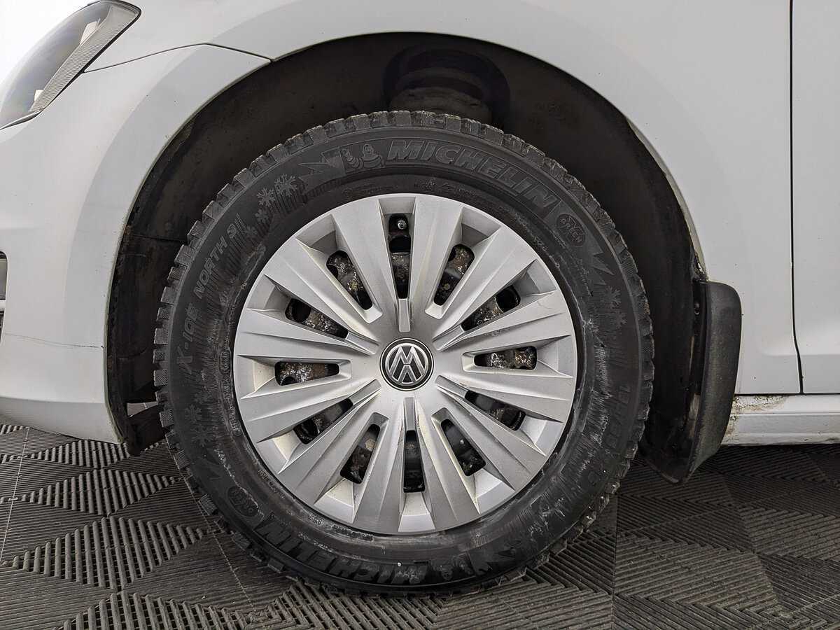 Б/У Фольксваген Гольф 2014 года. Фото: #11