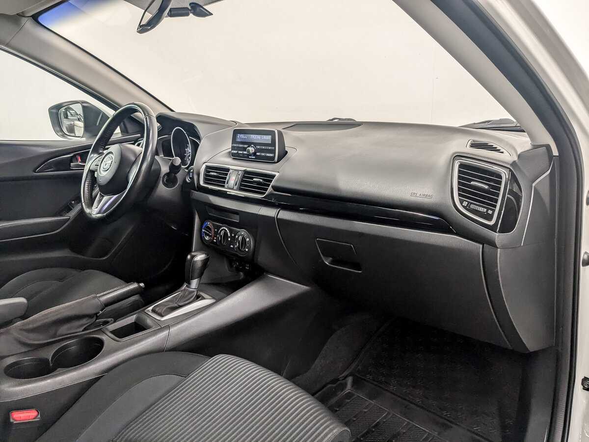 Б/У Мазда 3 2014 года. Фото: #10