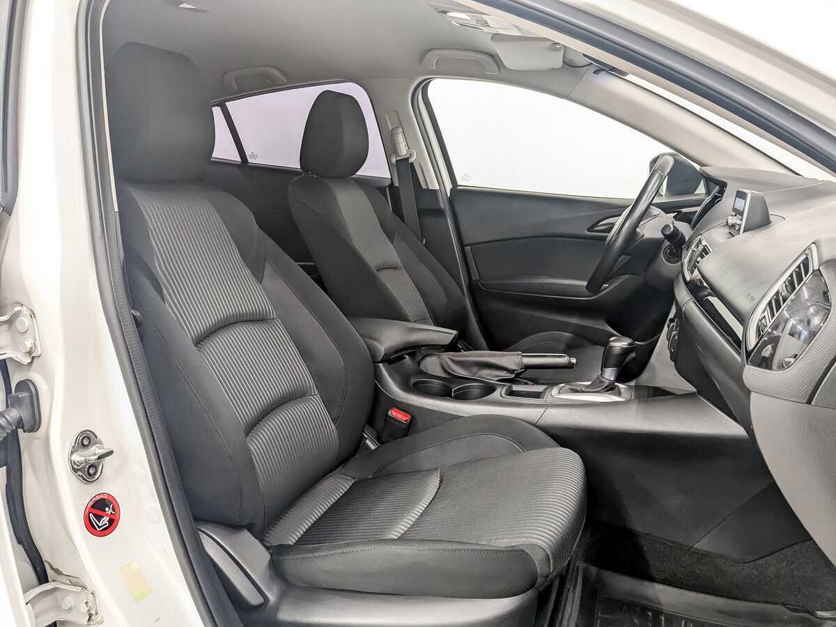 Б/У Мазда 3 2014 года. Фото: #22