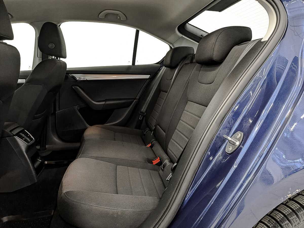 Б/У Шкода Октавия 2015 года. Фото: #16