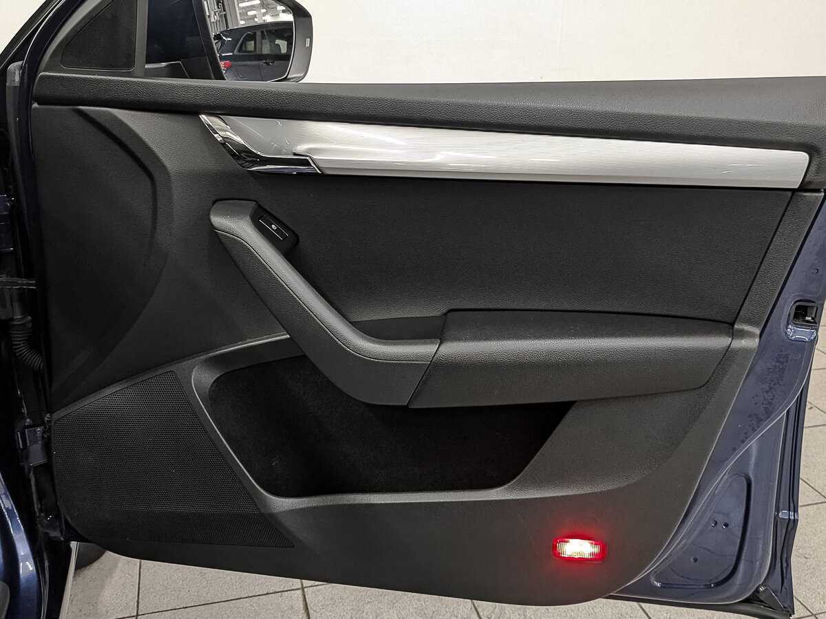 Б/У Шкода Октавия 2015 года. Фото: #23