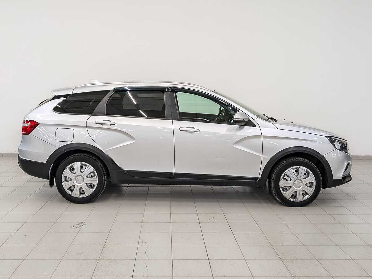 Б/У Лада (ВАЗ) Веста 2018 года. Фото: #3