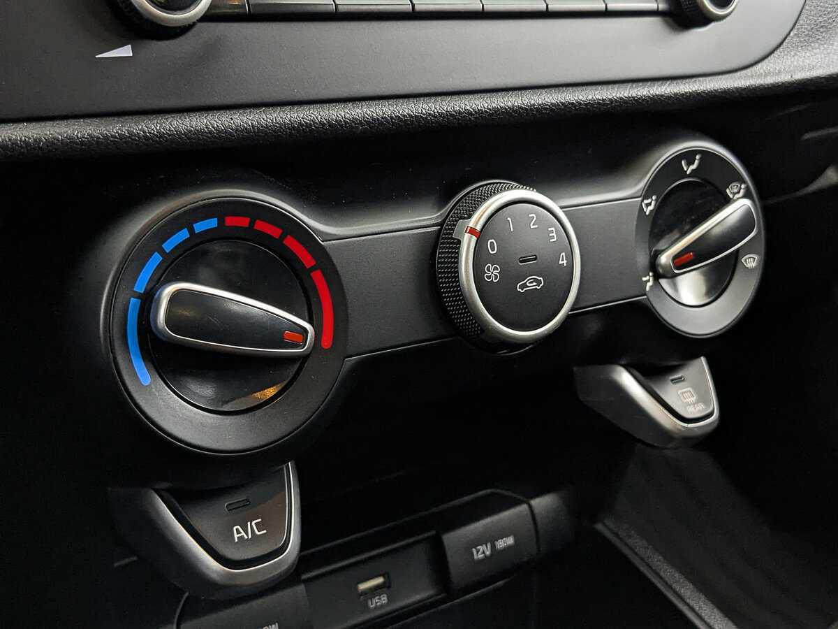 Б/У Киа Рио 2021 года. Фото: #17