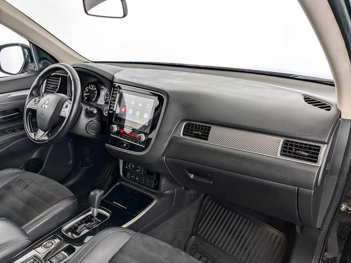 Mitsubishi Outlander 2021 года с пробегом. Фото: #10