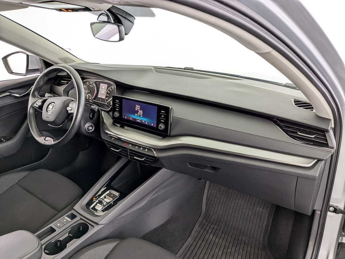 Skoda Octavia 2021 года с пробегом. Фото: #10