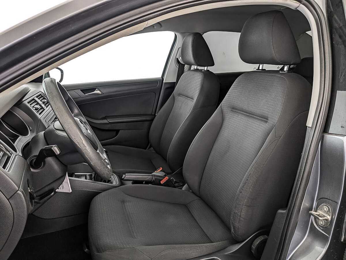 Б/У Фольксваген Джетта 2016 года. Фото: #19